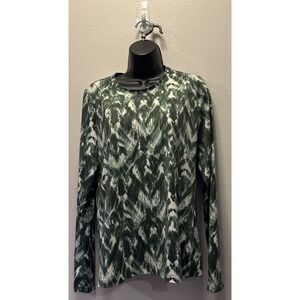 Duluth Trading Company Woman's  Shirt Medium‎ Green  Performance Long Sleeve
